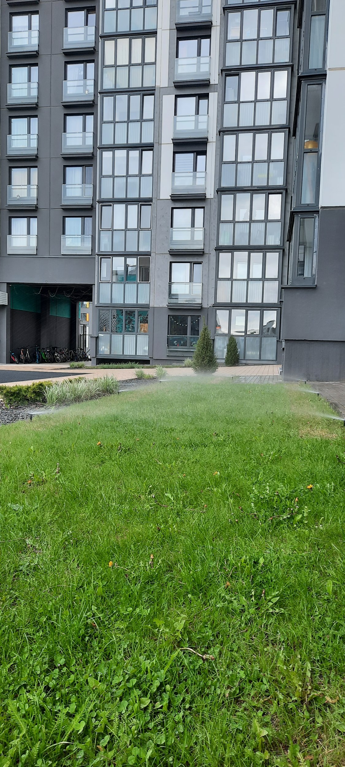 Полив жилых комплексов